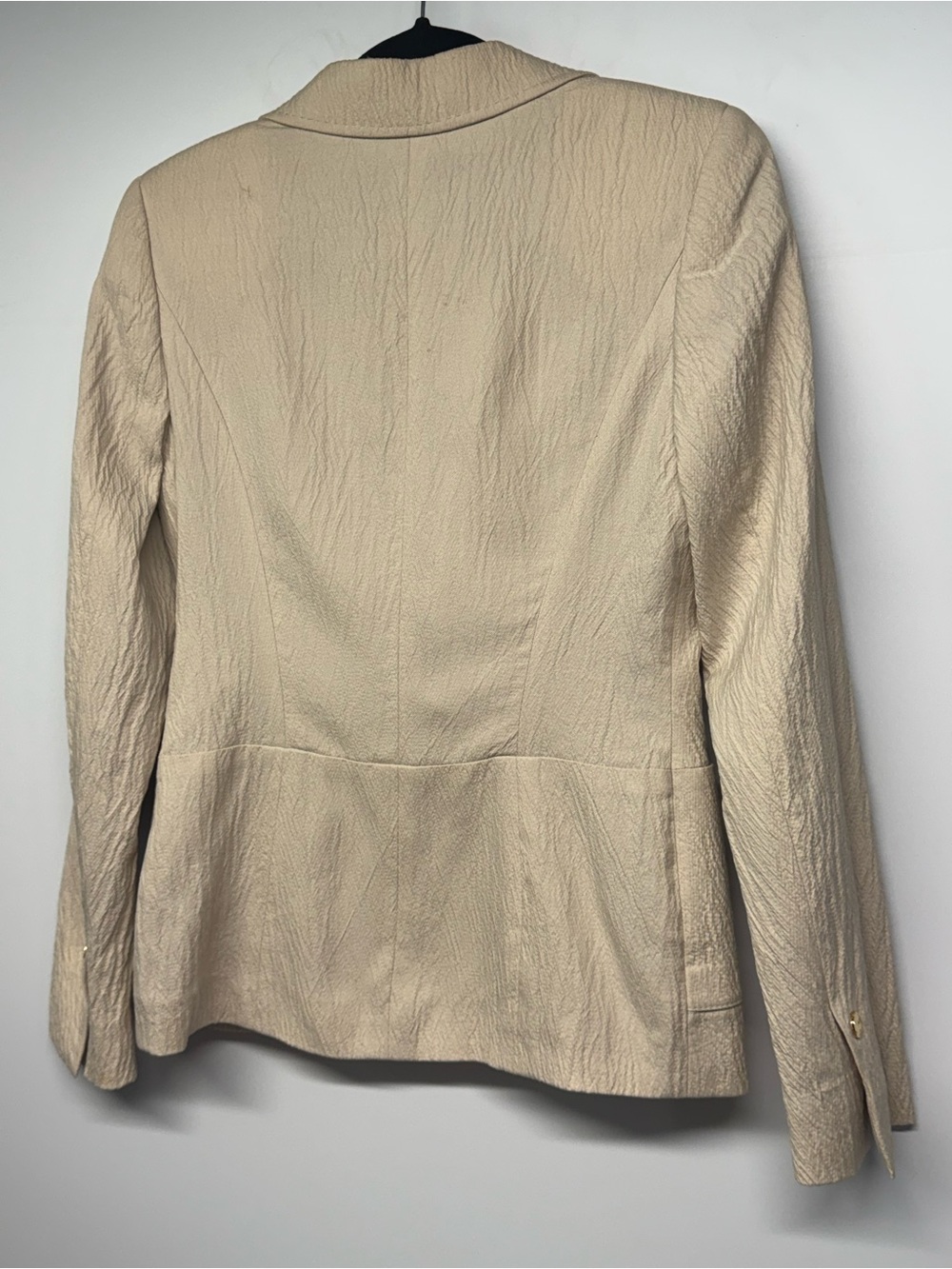 Escada Cream Textured Blazer with Gold Buttons Size 34 - Picture 6 of 7